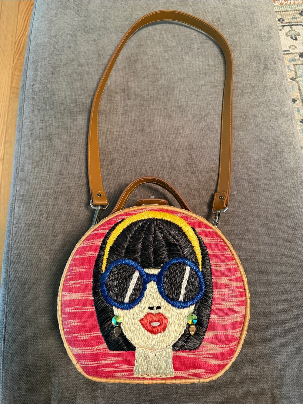 Colorful weaved shoulder bag